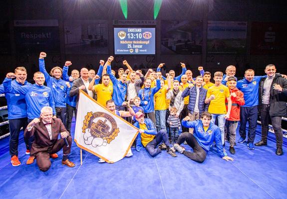 1200 Boxfans feiern 13:10-Sieg beim ersten Heimkampf in der Palmberg- Arena