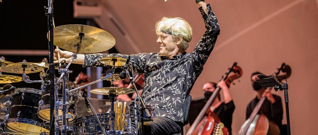 Als Gründer und Schlagzeuger von „The Police“ gelangte er zu Weltruhm, die Filmszene verdankt ihm rund 60 Soundtracks, am 16. Juli feiert er seinen 70. Geburtstag in Schwerin: