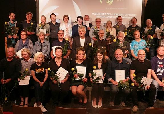 Die Preisträger der 4. Verleihung des Kinokulturpreises MV 2022, Foto: Jörn Manzke