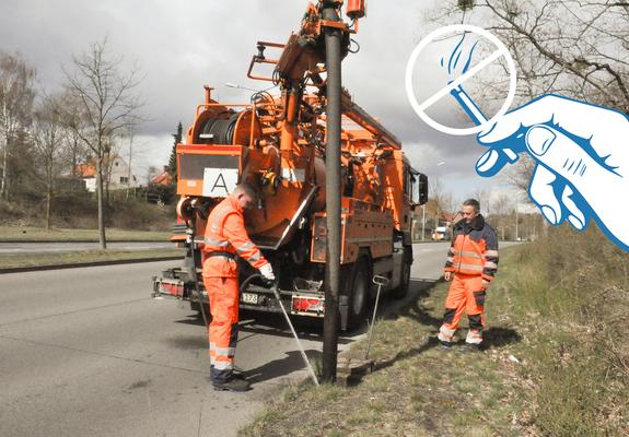 Rund 9.800 Straßeneinläufe gibt es in Schwerin. Sie nehmen Niederschläge auf und führen diese dem natürlichen Wasserkreislauf zu. Um die Umwelt zu schützen, dürfen keine Verunreinigungen in das Ableitungssystem gelangen.