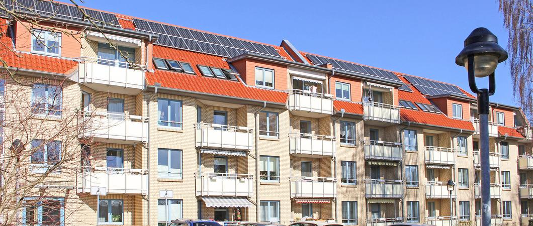 Als Gründungsmitglied der hiesigen Klima Allianz hat sich auch die Schweriner Wohnungsbaugenossenschaft das Thema Klimaschutz fest auf die Fahnen geschrieben. Klar ist, dass Neubauten nach den aktuellsten energetischen Standards errichtet werden.