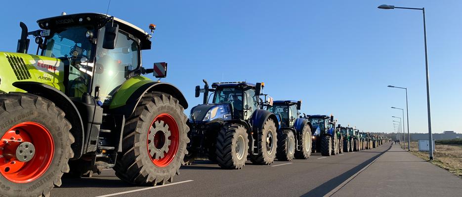 Am Freitag wird es in Schwerin aufgrund einer Versammlung zu Einschränkungen des Straßenverkehrs kommen. Der Landesbauernverband plant eine Petitionsübergabe verbunden mit einem Traktorkorso.
