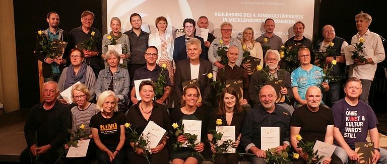 Die Preisträger der 4. Verleihung des Kinokulturpreises MV 2022, Foto: Jörn Manzke
