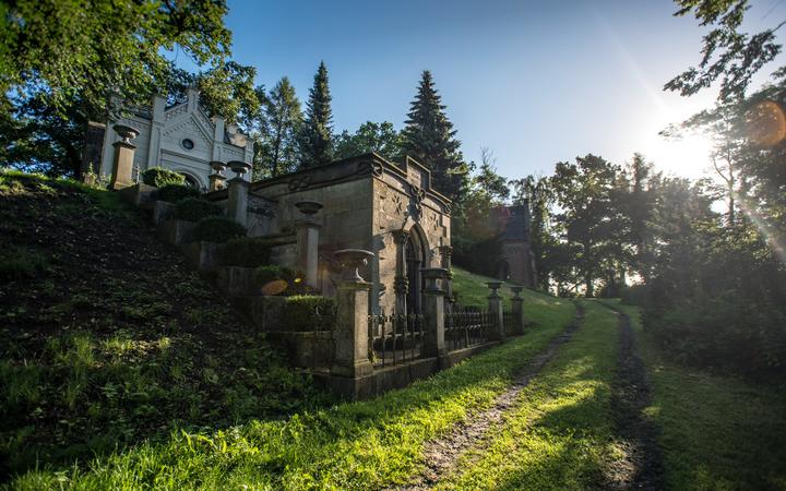 Schwerin-Alter-Friedhof-Demmlerkapelle c maxpress content 3