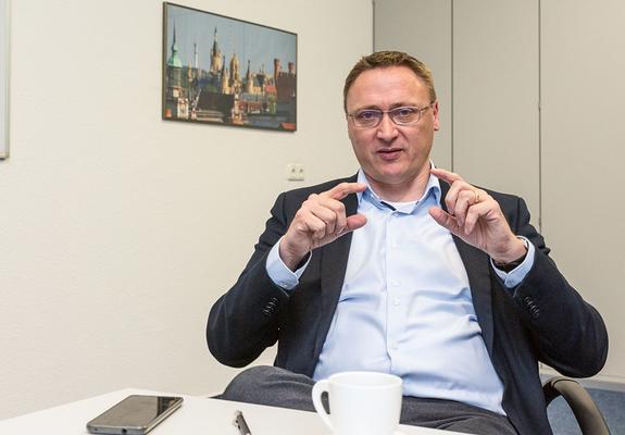 Als ehemaliger SAS-Geschäftsführer und heutiges Aufsichtsratsmitglied behält Matthias ­Hartung vor allem die wirtschaftlichen Kennzahlen im Blick