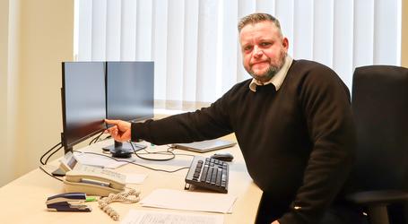 Stefan Scharnetzki von den Helios Kliniken Schwerin gibt Tipps zum Energiesparen, Foto: Helios