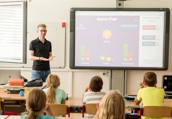 10.762 Mädchen und Jungen gehen nach den Sommerferien ab dem 2. August wieder in die Klassenräume der Schweriner Schulen. 894 Kinder davon werden als Erstklässler eingeschult.