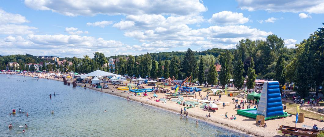 Am Zippendorfer Strand wartet ein abwechslungsreiches Programm für Musikfreunde, Sportbegeisterte, Neugierige sowie Groß und Klein.