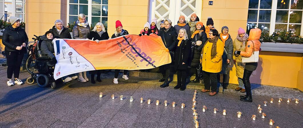 Die AWO beteiligt sich mit verschiedenen kreativen Aktionen und zeigt Flagge in der Öffentlichkeit