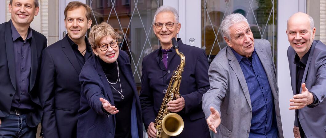Das Uschi Brüning und Günther Fischer Quintett begeistert am 9. Mai im Filmpalast Capitol mit Jazzmusik | Foto: Dieter Lück