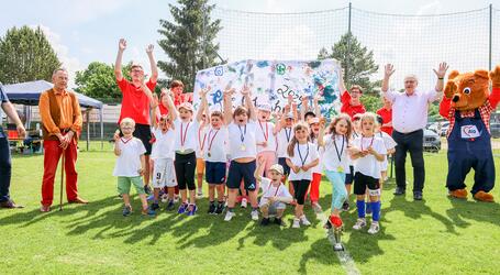 Der sportliche Höhepunkt der AWO-Vorschulkinder – das jährliche Fußballturnier um den begehrten Pokal