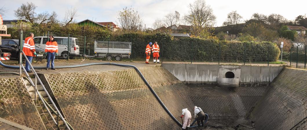 Im November erfolgten Reinigungsarbeiten an der Regenwasserbehandlungsanlage Klotzwerder am Lankower See