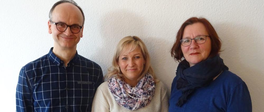 Dominik Zwanzig, Daniela Dube und Antje Wendler (v.l.n.r.) beraten beim Workshop zum Thema Betreuung