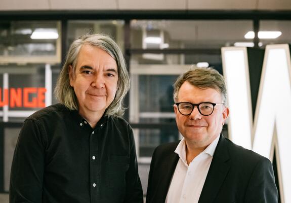 V.l.: Generalintendant Hans-Georg Wegner und Christian Schwandt, Kaufmännischer Geschäftsführer des MST