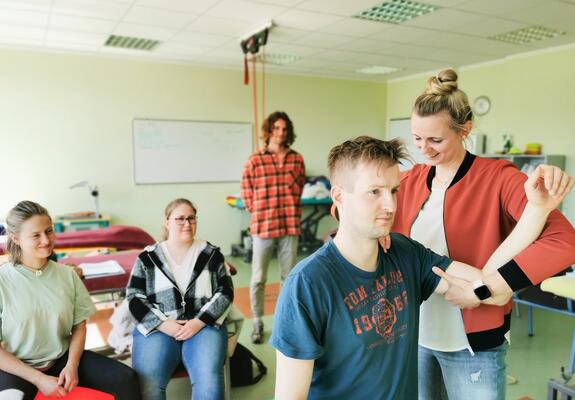 Der Campus am Schweriner Ziegelsee bietet drei Studiengänge mit Bachelor-Abschluss.