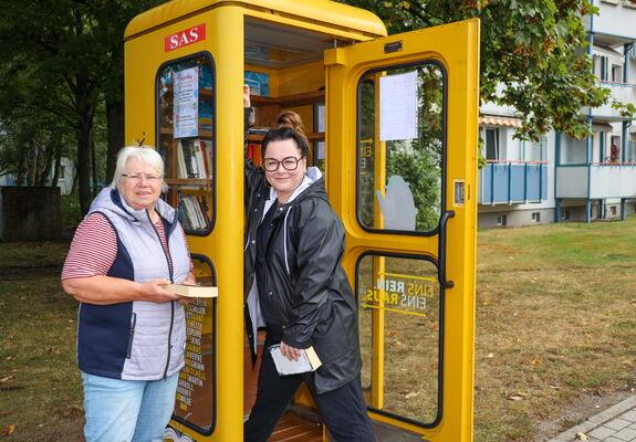 Längst ist die Veranstaltung Kult geworden und gehört zu den kleinen, aber feinen Events der Stadt: „Tauschen und Lauschen“. Pünktlich vor dem ersten Schultag nach den Ferien lädt der Lions Club Schwerin Fürst Niklot zu  Lesungen ein