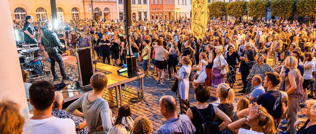 Auf dem Marktplatz gibt es viele Konzerte während der Stadtfete, Foto: Auslöser e.V.