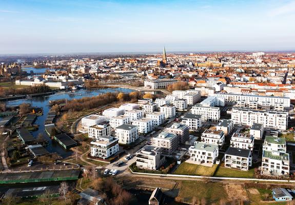 Seit 1993 übernimmt die LGE Mecklenburg-Vorpommern GmbH Verantwortung für die Stadterneuerung und -entwicklung im Land. Als Unternehmen der öffentlichen Hand ist sie ein verlässlicher Partner für Kommunen.