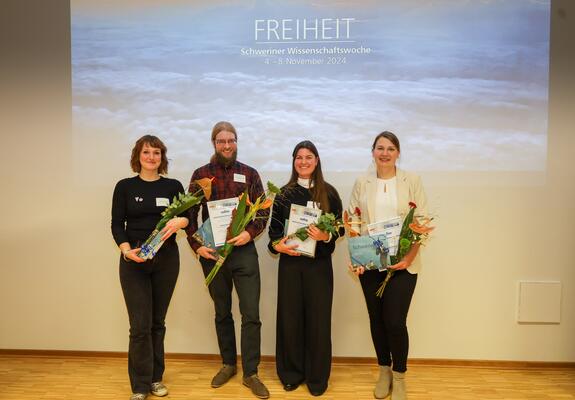 Im Rahmen der Schweriner Wissenschaftswoche, die in diesem Jahr unter dem Motto „Freiheit” steht, wurde am Eröffnungsabend wieder der Innovationspreis der Förderer von Hochschulen in Schwerin verliehen.