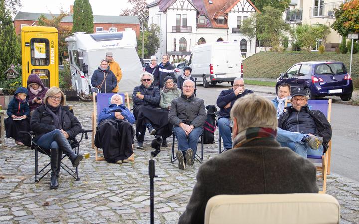 Seite19 Tauschen und Lauschen hauspost Schwerin