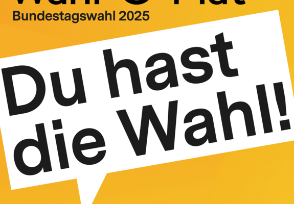 Seit 2002 gibt es den Wahl-O-Mat der Bundeszentrale für politische Bildung. Das Frage-und-Antwort-Tool zeigt, welche zu einer Wahl zugelassene Partei der eigenen politischen Haltung am nächsten kommt.