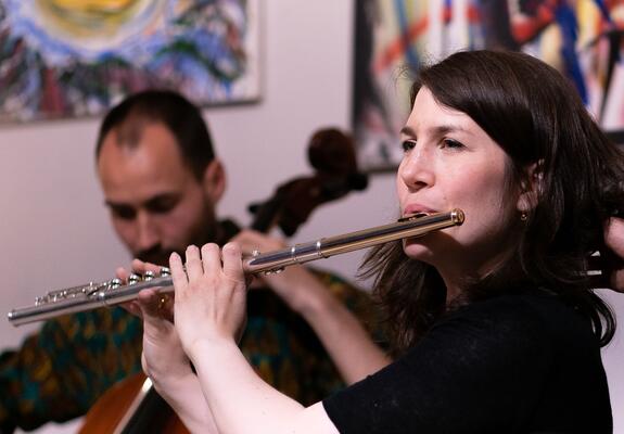 Friedrike Wendorf spielt beim 6. KON-Takte Konzert ein Programm an der Querflöte, Foto: Theovan Loon