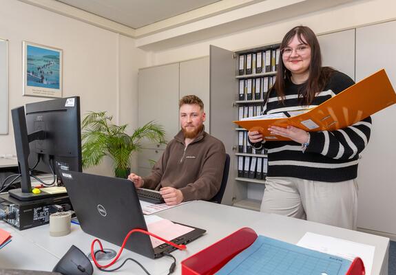 Die Wahl des richtigen Jobs ist oft nicht einfach. Wer zum Beispiel Interesse an Umwelt- und Klimaschutz sowie Nachhaltigkeit hat und gern in einem familiären Team arbeitet, findet bei der SAS interessante Ausbildungsmöglichkeiten.