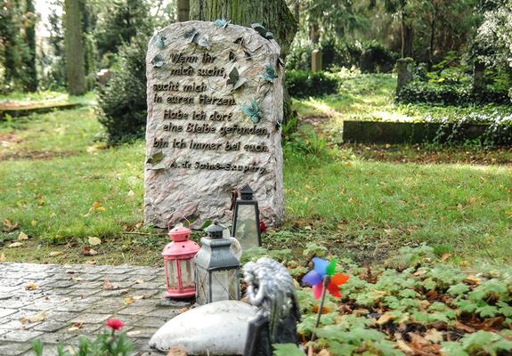 Die Grabstätte für stillgeborene Kinder auf dem Alten Friedhof