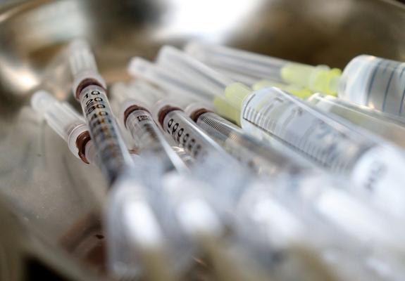 Die Landeshauptstadt rechnet bei einer angestrebten Impfrate von ca. 60 Prozent der Bevölkerung mit bis zu 120.000 Impfungen