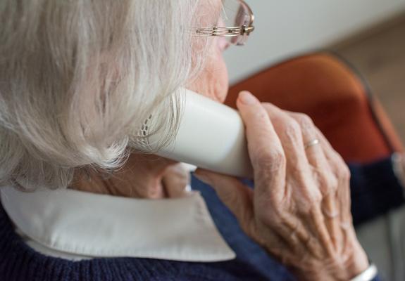 Mehrere Bürgerinnen und Bürger haben sich bei der Deutschen Rentenversicherung gemeldet, nachdem sie auf ihren privaten Telefonen von einer angeblichen Strafverfolgungsbehörde angerufen worden sind.