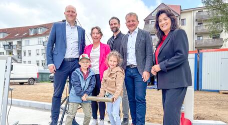 Feldstadt • „Ich bin ein echter Baumeister“, sagte der sechsjährige Bastian voller Überzeugung. Und weil Kita-Leiterin Kathrin Lange das nur bestätigen kann, bekam er heute eine wichtige Aufgabe