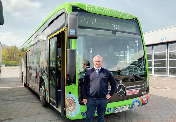 Christian Grenzer ist Fahrlehrer für Busse und Lkw beim Nahverkehr Schwerin