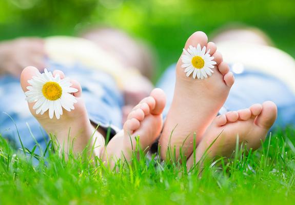 Die Zahl der betroffenen Menschen mit Fußproblemen wächst stetig. Um dem entgegenzuwirken, veranstaltet STOLLE den „Tag der Fußgesundheit”