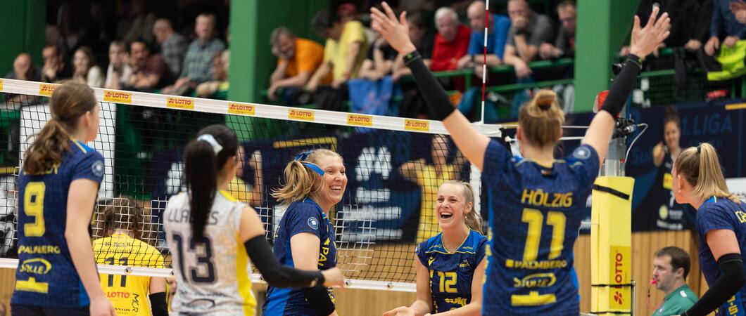 n einer elektrisierenden Atmosphäre in der Suhler Wolfsgrube startete Schwerin stark ins Halbfinale und sicherte sich den ersten Vorsprung, doch Suhl kämpfte sich dank starker Aufschläge und einer glänzend aufgelegten Anna Artyshuk zurück.