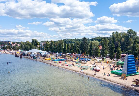 Bewegung, Spaß und Unterhaltung am Strand, am Wasser und auf der Insel – das ist das Insel- und Strandfest der Stadtwerke Schwerin GmbH