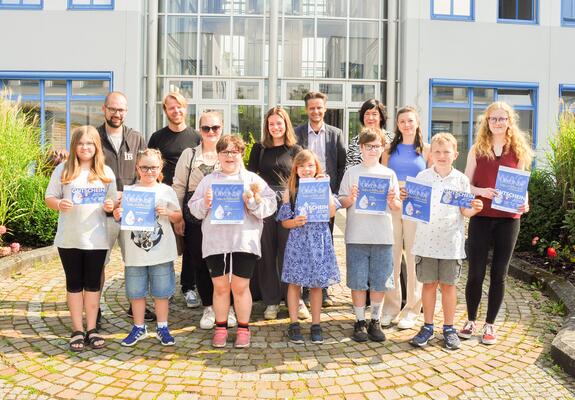 Kinder und Jugendliche in Schwerin lieben Wasser. Das spiegelte auch der aktuelle Fotowettbewerb der WAG wider. Dafür wurden kreative Bilder eingesandt. Die Gewinner dürfen sich über ein Preisgeld in Höhe von insgesamt 500 Euro freuen.