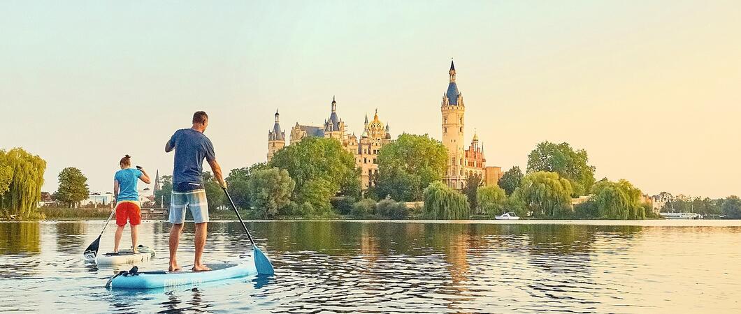 Was macht die Stadt als Anziehungspunkt für Wirtschaftsansiedlungen und Tourismus aus? Und wie kann die Landeshauptstadt dies nach außen tragen?