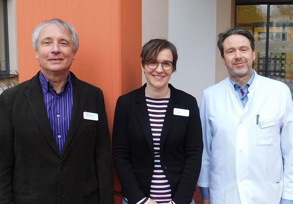 Das Team der PIA mit Dr. Jörg Flachsmeyer, Manuela Groppler und Chefarzt Prof. Andreas Broocks (v.l.)