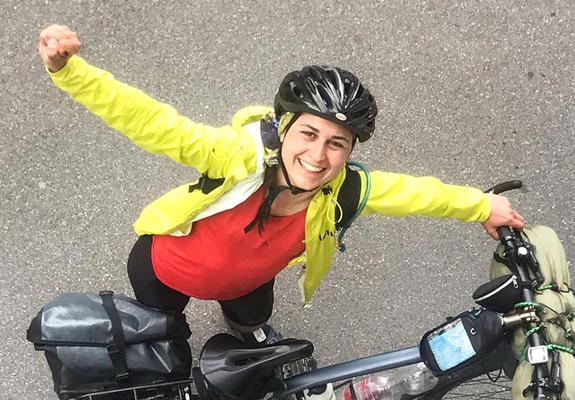Sie ist zufrieden mit sich und der Welt. Rund 1400 Kilometer legte Antonia Keidel, Psychologin aus der Carl-Friedrich-Flemming-Klinik, Anfang Juni mit dem Rad zurück – von Schwerin nach Lausanne in der Schweiz.