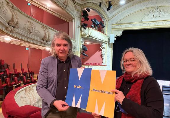 Die Spendenaktion am Mecklenburgischen Staatstheater zeigt bereits innerhalb der ersten 14 Tage große Erfolge.
