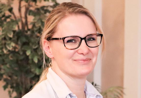 Seit Anfang Februar ist Dr. Jana Protzel-Scheer neue Chefärztin der Klinik für Intensivmedizin an den Helios Kliniken Schwerin. Bis zum Sommer leitet sie den Fachbereich gemeinsam mit Chefarzt Dr. Detlef Schumacher.