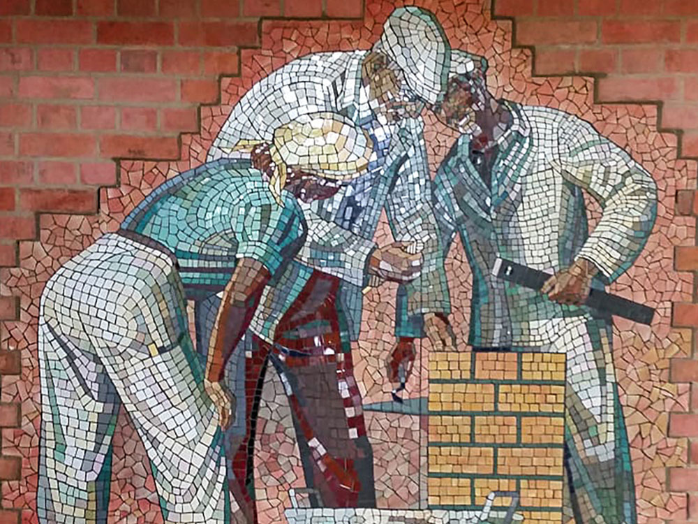 Handgemachtes Mosaik aus der Internats-Zeit der Bau-Azubis